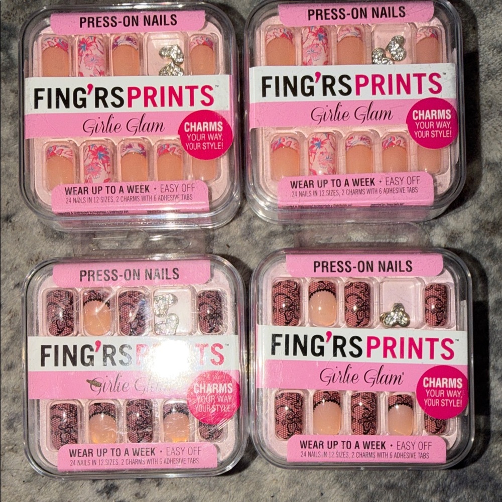 4 Brand New “Fing’rs Prints Girlie Glam” Press On Nails in 2 styles